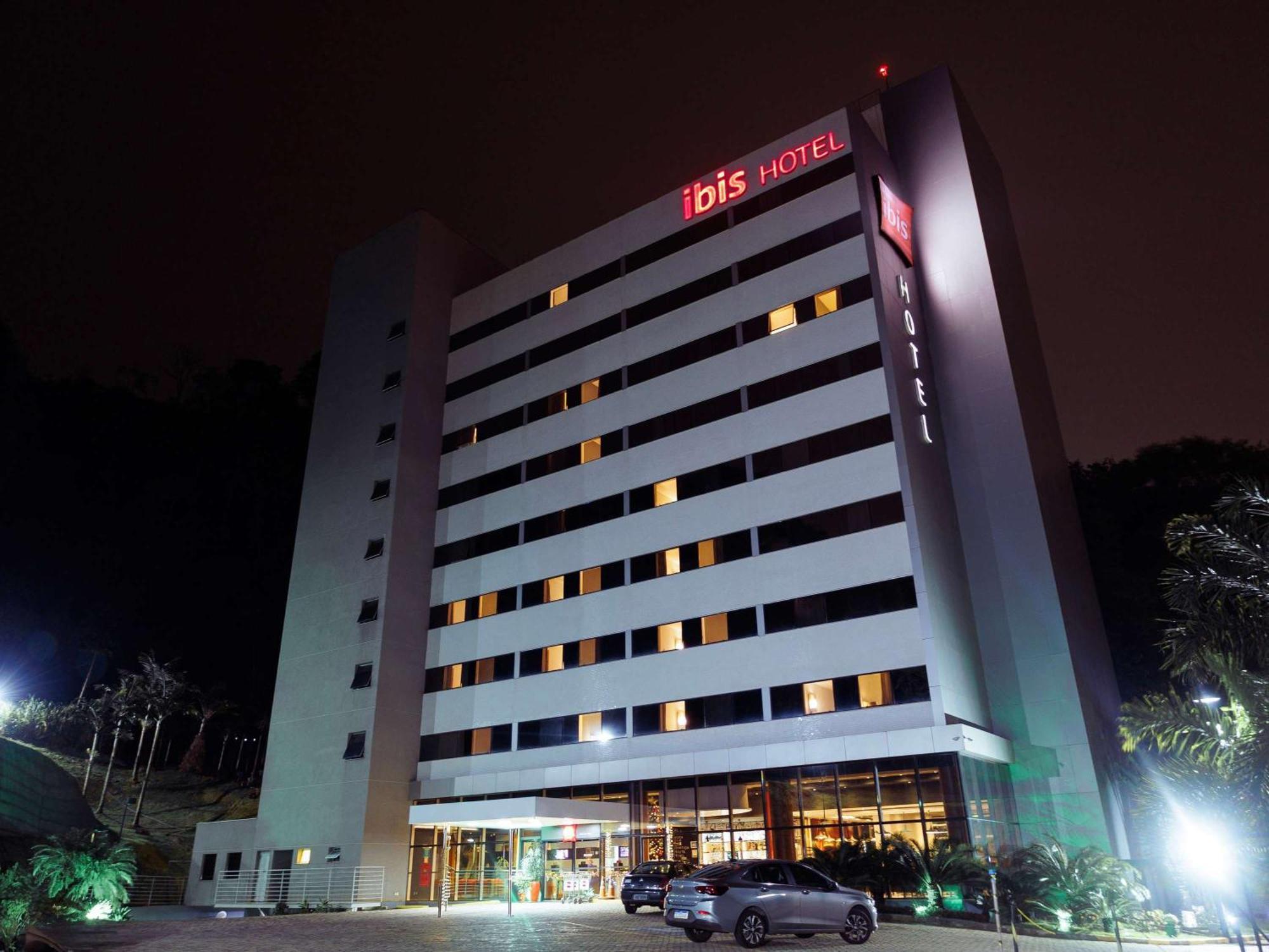 ホテル Ibis ジュイス・デ・フォーラ エクステリア 写真