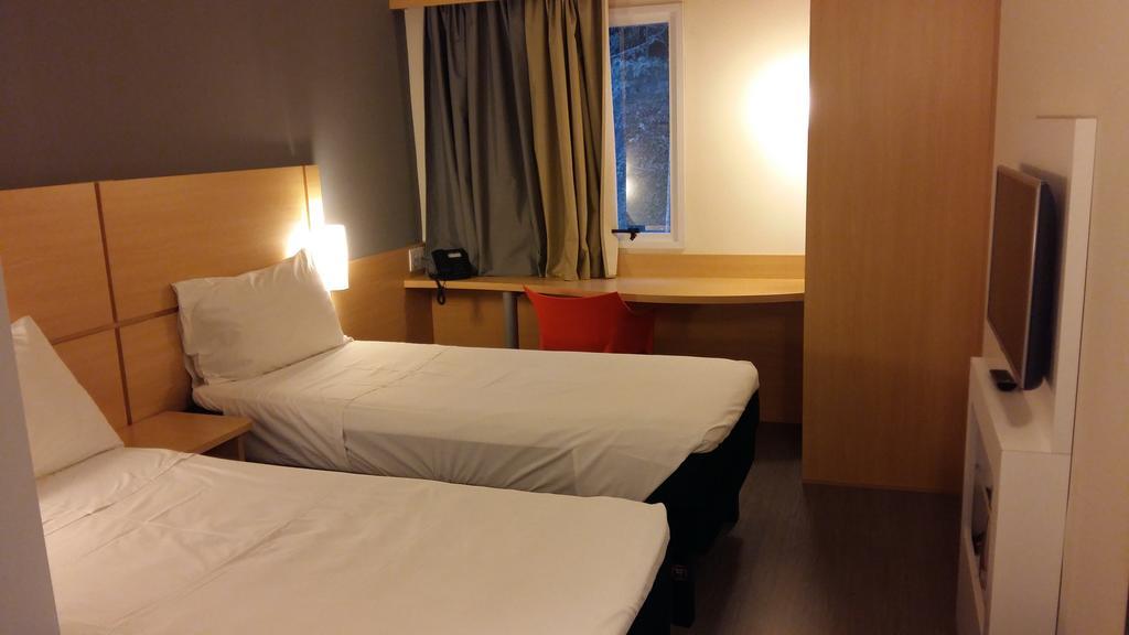 ホテル Ibis ジュイス・デ・フォーラ エクステリア 写真